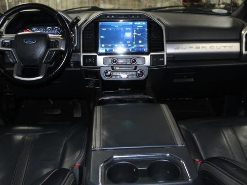 Used 2022 Ford F350 Platinum image 33