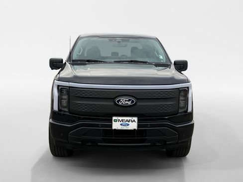 Used 2025 Ford F150 Lightning Flash image 10