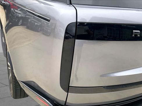 Used 2023 Land Rover Range Rover SE AWD/4WD image 52