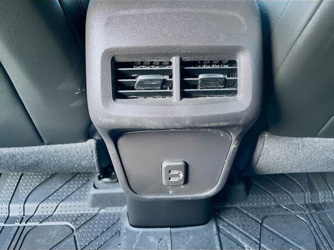 Used 2024 Chevrolet Equinox RS w/ LPO, Floor Liner Package AWD/4WD image 28