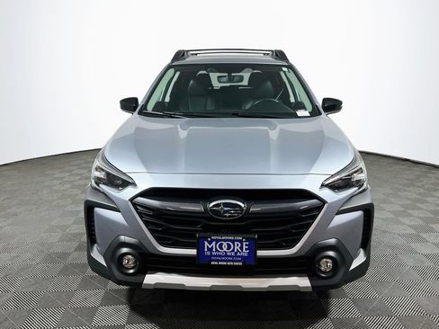 Used 2023 Subaru Outback Limited XT AWD/4WD image 2