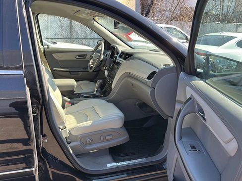 Used 2016 Chevrolet Traverse LTZ AWD/4WD image 24