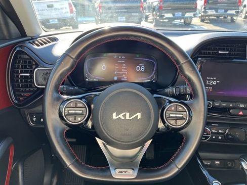 Used 2023 Kia Soul GT-Line FWD image 32