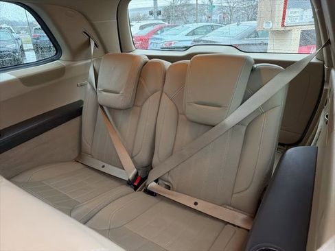 Used 2016 Mercedes-Benz GL 450 4MATIC image 32