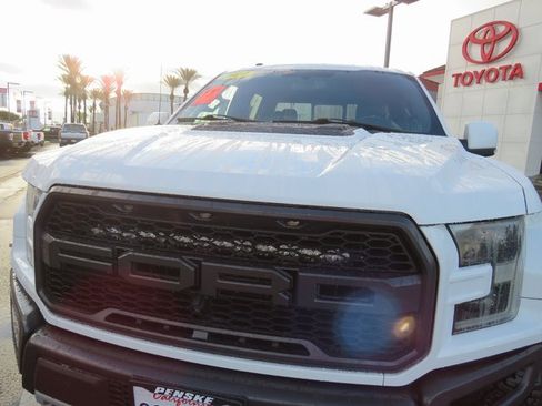 Used 2017 Ford F150 Raptor w/ Equipment Group 802A Luxury image 5