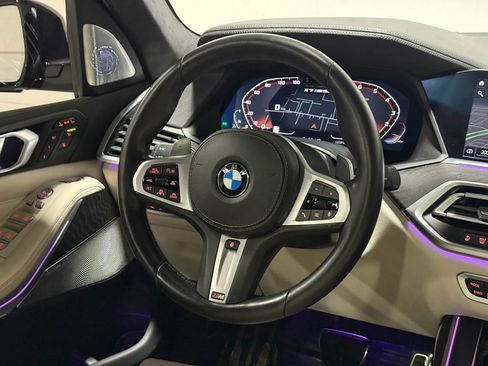 Used 2021 BMW X7 M50i w/ Dynamic Handling Package AWD/4WD image 30