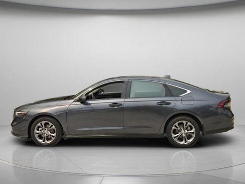 Certified 2024 Honda Accord EX image 4