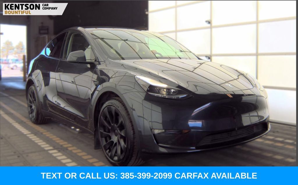 Used 2024 Tesla Model Y Long Range AWD/4WD image 2