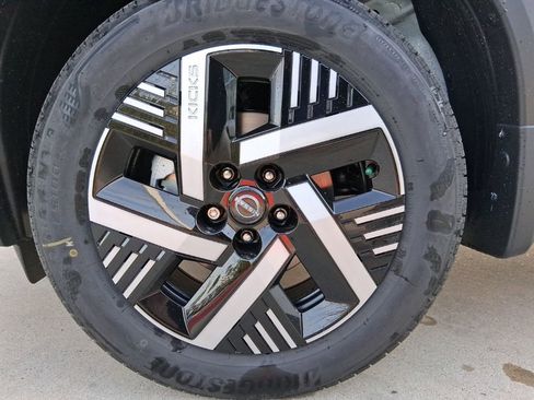 New 2026 Nissan Kicks SV image 26