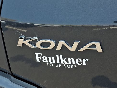 Certified 2023 Hyundai Kona SEL AWD/4WD image 30