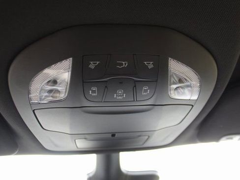 New 2026 Chrysler Pacifica Select image 25