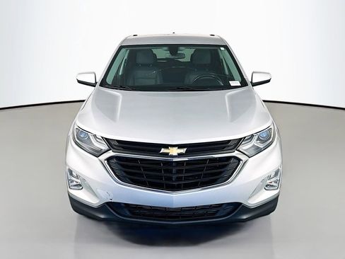 Used 2018 Chevrolet Equinox LT image 2