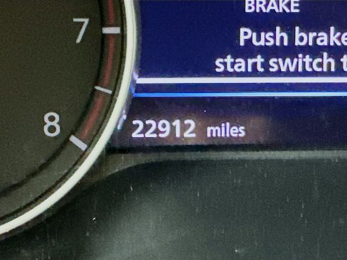 Used 2025 Nissan Sentra SV image 19