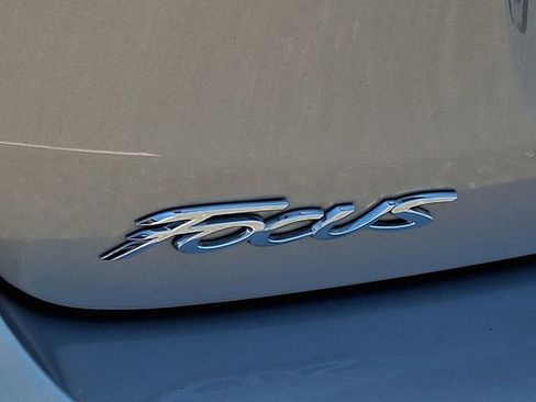 Used 2015 Ford Focus SE FWD image 29
