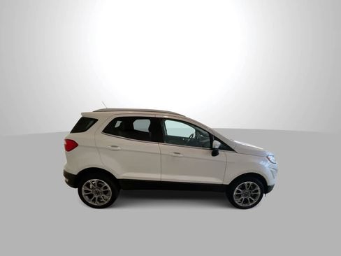 Used 2018 Ford EcoSport Titanium w/ Titanium Cold Weather Package AWD/4WD image 9