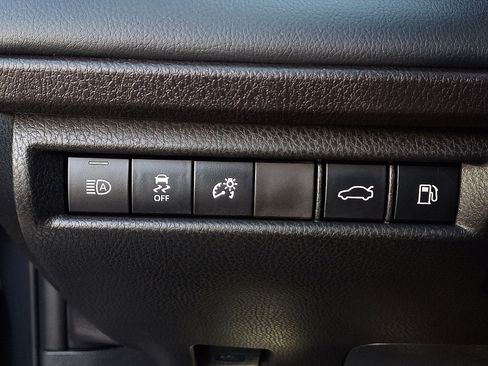 Used 2025 Toyota Camry XSE image 28