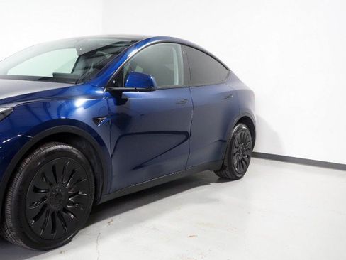 Used 2023 Tesla Model Y Long Range AWD/4WD image 51