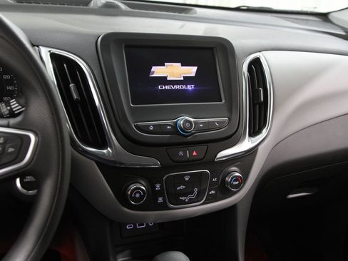 Certified 2023 Chevrolet Equinox LS w/ LS Convenience Package image 9