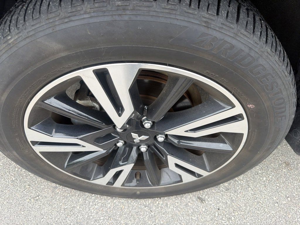 Used 2025 Mitsubishi Eclipse Cross SE AWD/4WD image 9