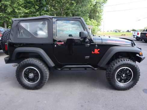 Used 2014 Jeep Wrangler Sport w/ Quick Order Package 23S AWD/4WD image 4