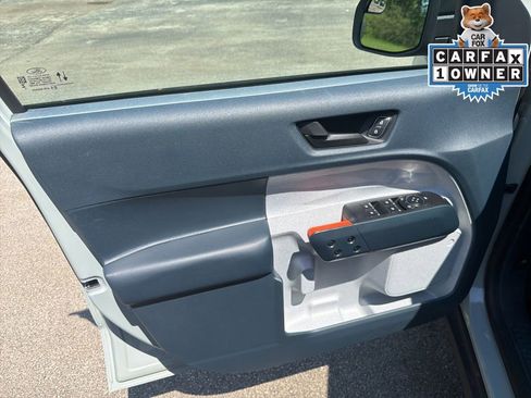 Used 2024 Ford Maverick XLT FWD image 25
