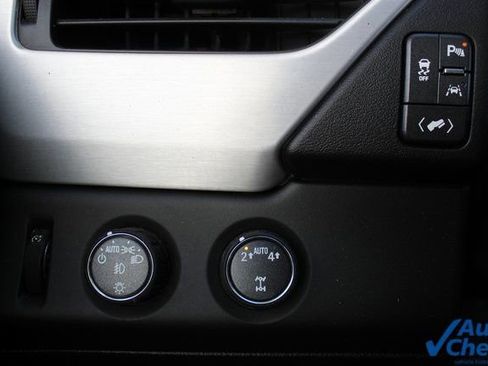 Used 2020 GMC Yukon XL SLT image 15