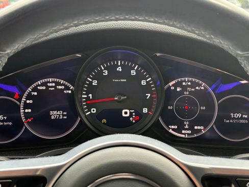 Used 2023 Porsche Cayenne AWD/4WD image 41