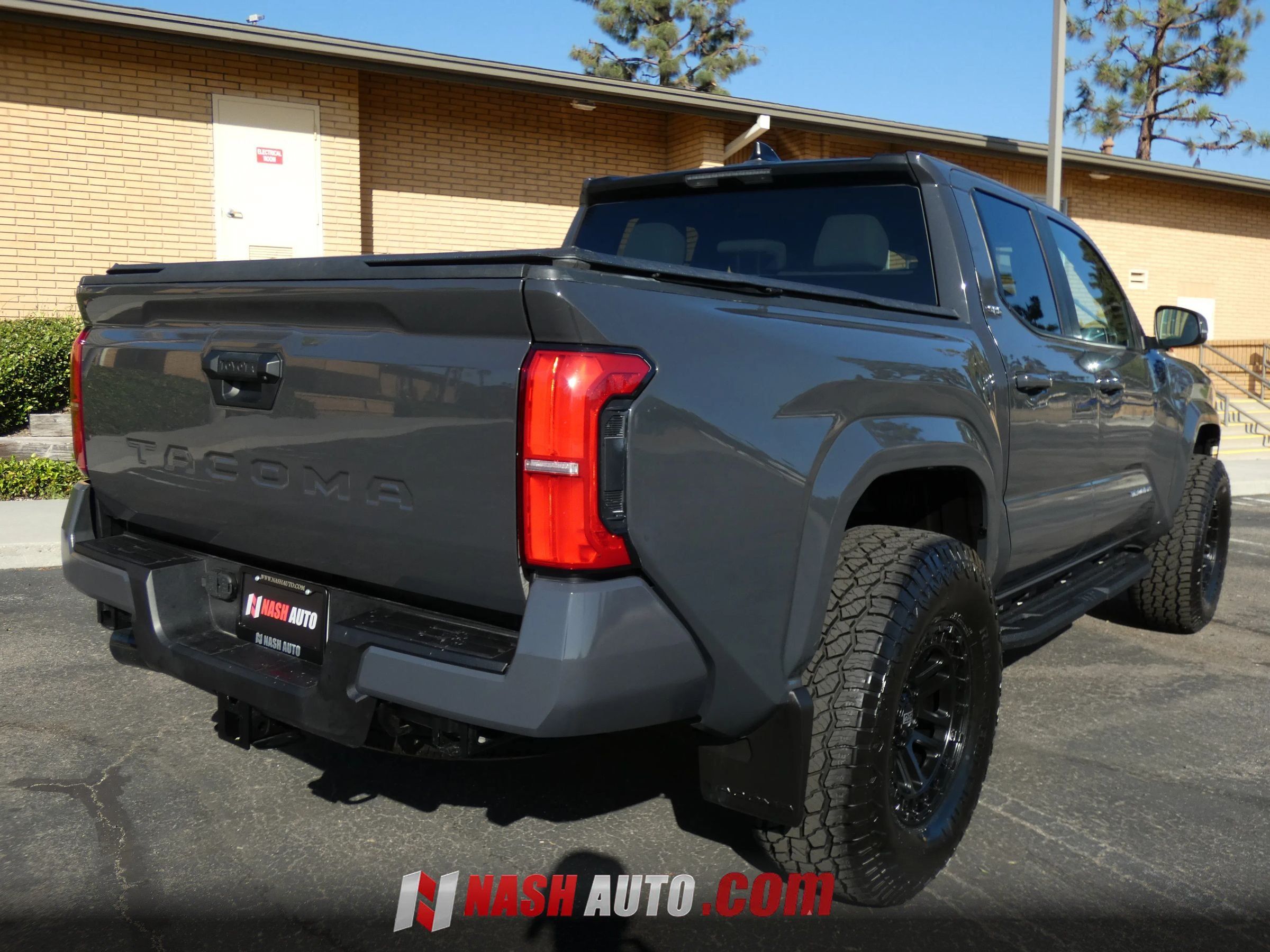 Used 2026 Toyota Tacoma SR5 RWD image 8
