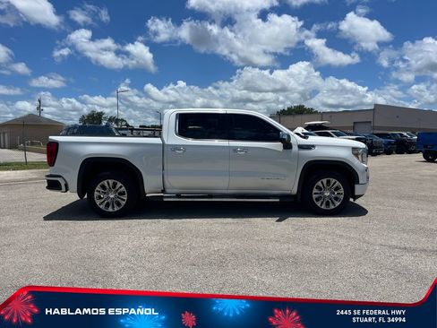 Certified 2021 GMC Sierra 1500 Denali w/ Technology Package AWD/4WD image 4