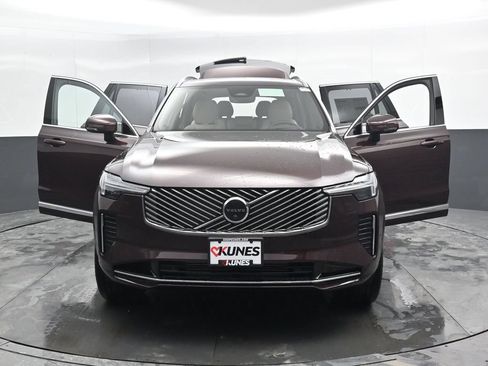 New 2026 Volvo XC90 T8 Ultra w/ Protection Package Premier AWD/4WD image 46