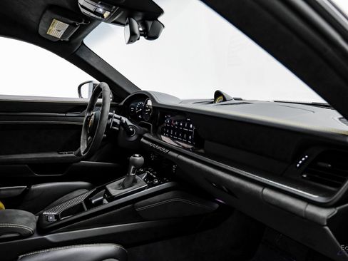 Used 2022 Porsche 911 GT3 image 48