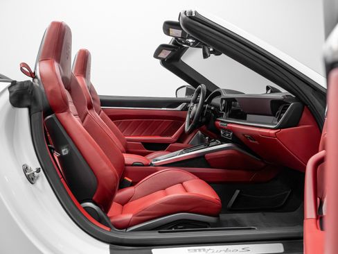 Used 2021 Porsche 911 Turbo S image 24