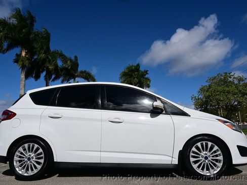 Used 2017 Ford C-MAX SE w/ Equipment Group 201A image 2