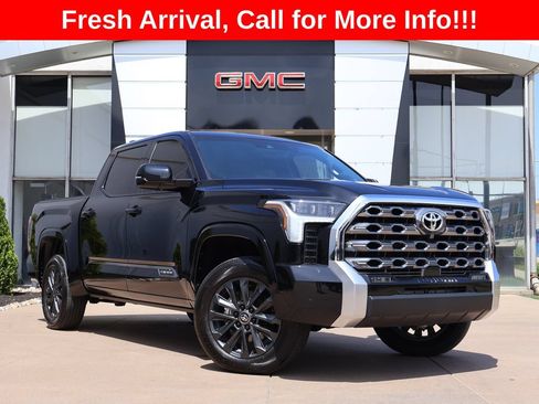 Used 2025 Toyota Tundra Platinum AWD/4WD image 1