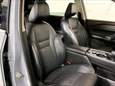 Used 2022 Nissan Rogue Platinum w/ Head-Up Display Package image 7