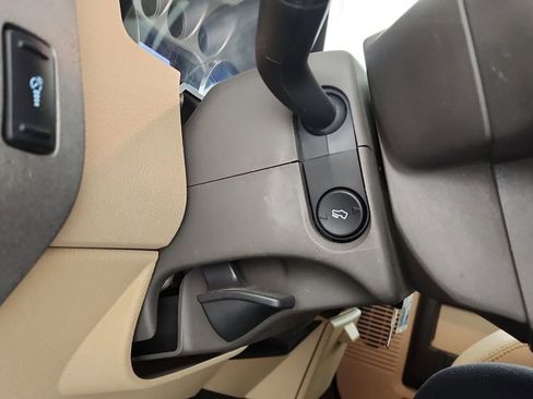 Used 2011 Ford F350 Lariat w/ Lariat Interior Pkg AWD/4WD image 18