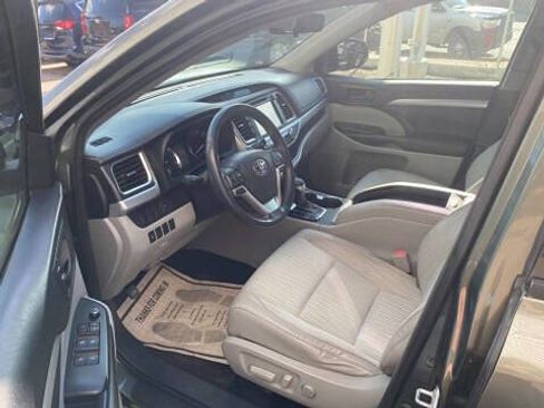 Used 2016 Toyota Highlander Plus image 38