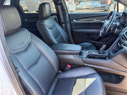 Certified 2023 Cadillac XT5 Sportv w/ Technology Package AWD/4WD image 32