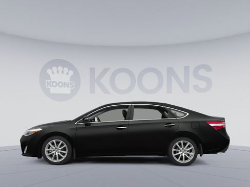 Used 2013 Toyota Avalon XLE image 4