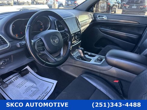 Used 2022 Jeep Grand Cherokee Laredo X image 20