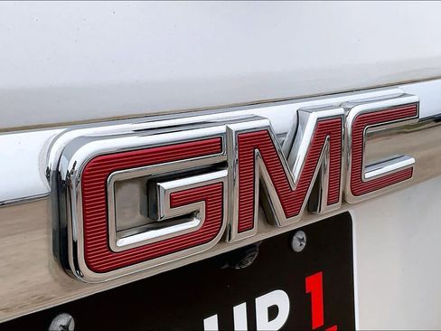 Used 2017 GMC Acadia Denali w/ Technology Package image 30