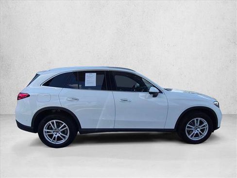 Certified 2026 Mercedes-Benz GLC 300 image 4