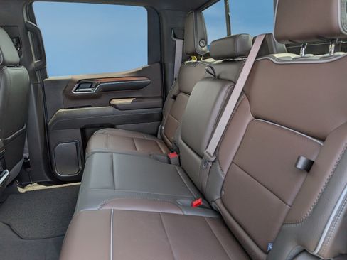 Used 2024 GMC Sierra 1500 Denali w/ Denali Reserve Package AWD/4WD image 15
