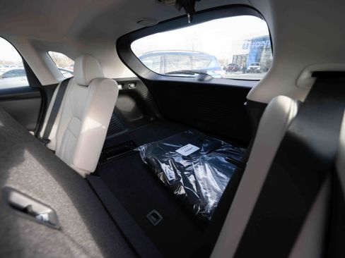 New 2026 Honda HR-V EX-L image 24