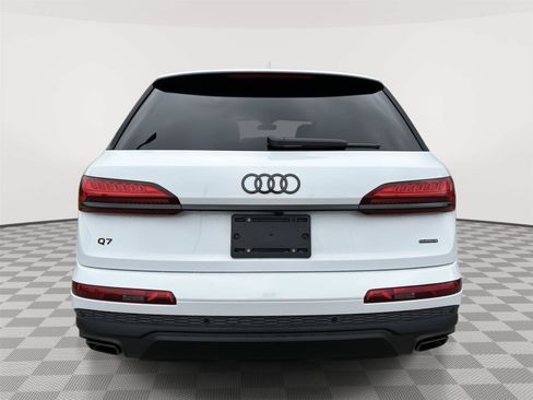 Certified 2025 Audi Q7 3.0T Premium Plus AWD/4WD image 4