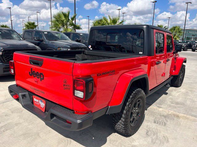 Used 2023 Jeep Gladiator Sport AWD/4WD image 6
