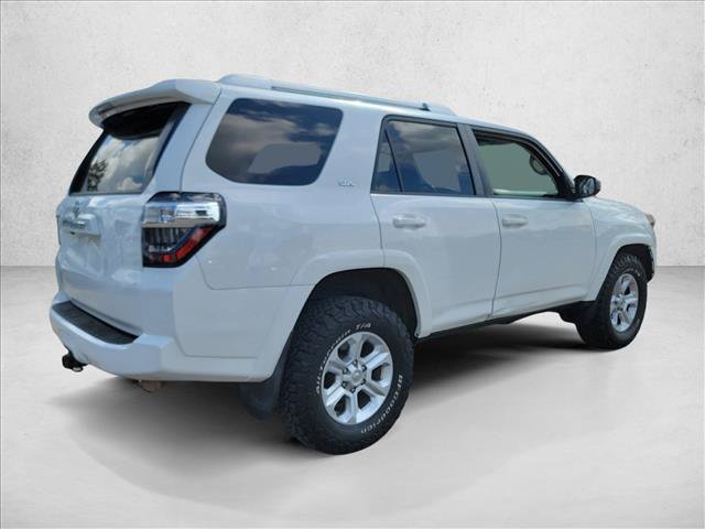 Used 2017 Toyota 4Runner SR5 AWD/4WD image 5