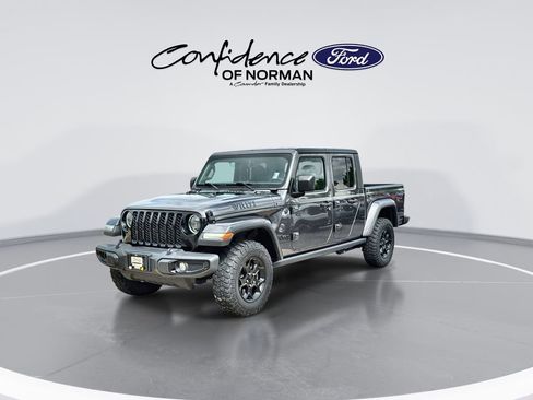 Used 2023 Jeep Gladiator Willys image 3