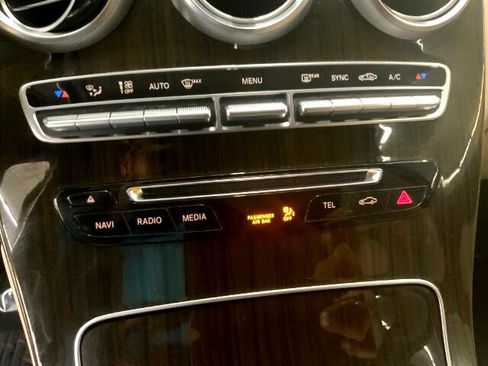 Used 2017 Mercedes-Benz GLC 300 4MATIC Coupe image 17