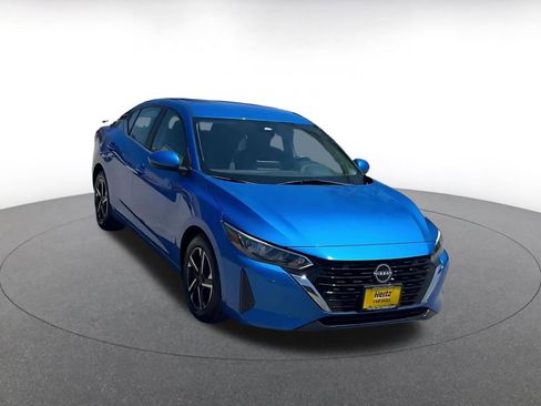 Used 2025 Nissan Sentra SV FWD image 3